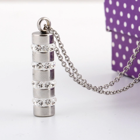 Collana Con Ciondolo Cilindrico in Acciaio Inossidabile 316L Per Donna Gioielli Minimalisti Semplici Geometrici 3D Rotondi