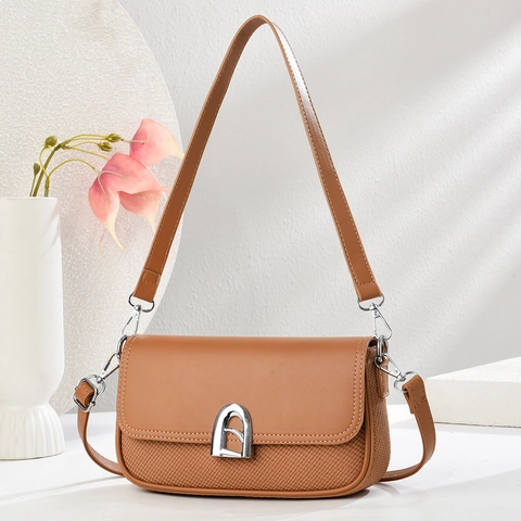 Women Shoulder Bag PU Leather Woven Patchwork Small Square Messenger Bag With Silver Arch Metal Lock Elegant Underarm Bag