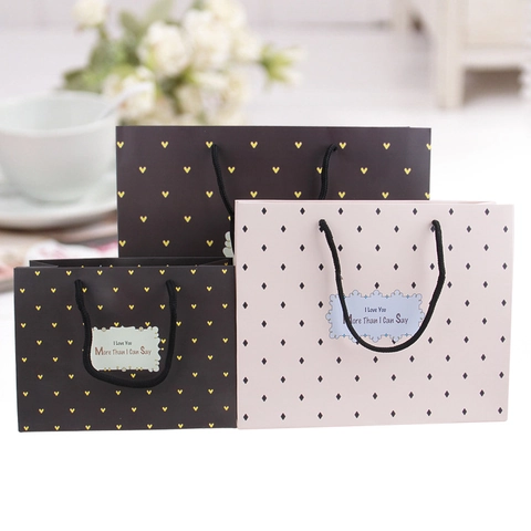 Papiertüte Für Geschenke Mit Herzmuster Und Schleifengriff Für Hochzeiten Geburtstage Und Einfache Geschenkverpackungen
