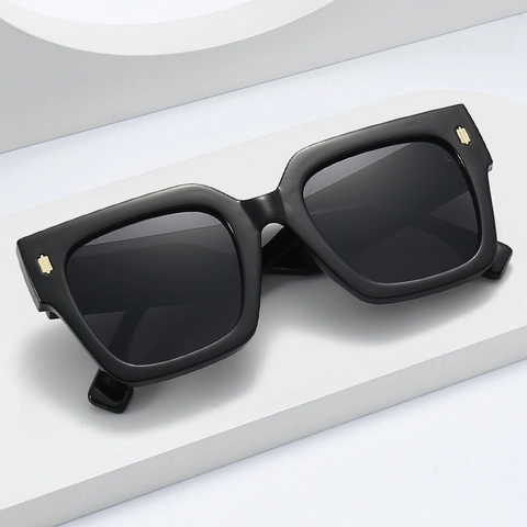 Retro Square Sunglasses Large Frame UV400 Protection Fashion PC AC For Men Women Outdoor Travel Party Metal Decor