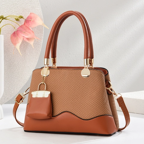 Fashion PU Leather Woven Texture Shoulder Bag For Women Macaron Color Stitching Handbag With Mini Charm Crossbody Tote Bag