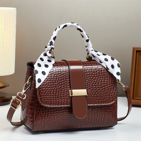 Women Crocodile Pattern PU Leather Handbag With Satin Scarf Handle Decoration Fashion Crossbody Square Bag Gold Lock