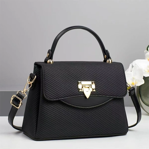 Borsa A Mano Trama Intrecciata Pelle PU Donna Elegante Borsa A Tracolla Con Tracolla Rimovibile Chiusura In Metallo Dorato