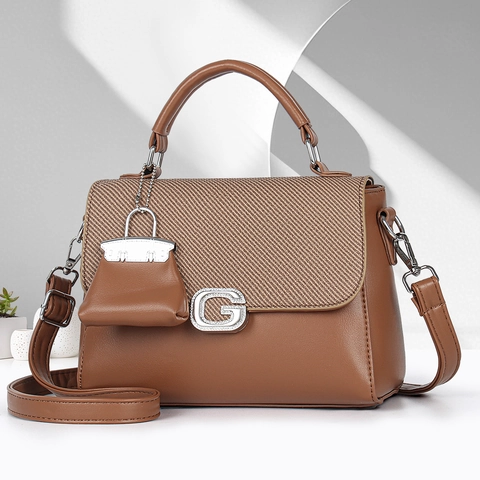 Damen Handtasche Aus PU Leder Mit Webstruktur Klappe Strass G Schnalle Schulter Umhängetasche Und Mini Anhänger