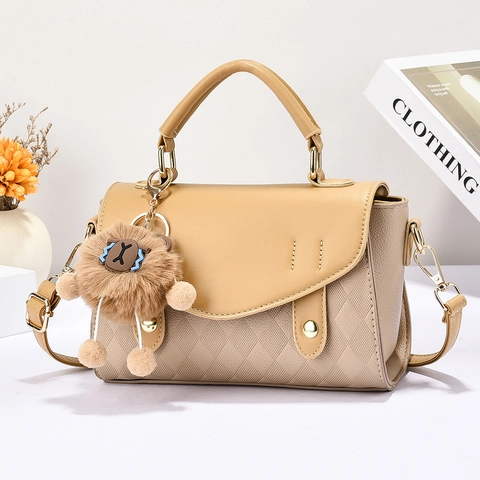 Fashion PU Leather Color Block Quilted Handbag For Women Large Capacity Top Handle Crossbody Shoulder Bag With Lion Charm