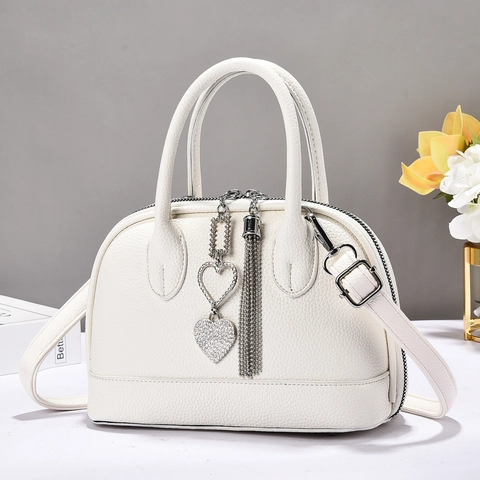 Women's Urban Minimalist Lychee Pattern PU Leather Shoulder Bag With Heart Rhinestone Tassel Pendant Top Handle Crossbody Bag
