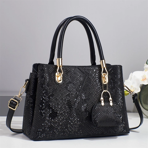 Fashion Women Handbag Snake Pattern PU Leather Shoulder Bag With Mini Pendant Pouch Elegant Large Capacity Crossbody