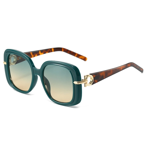 Oversized Square Sunglasses For Women Fashion PC Frame Gradient Lenses UV400 Protection Vintage Luxury Metal Decoration