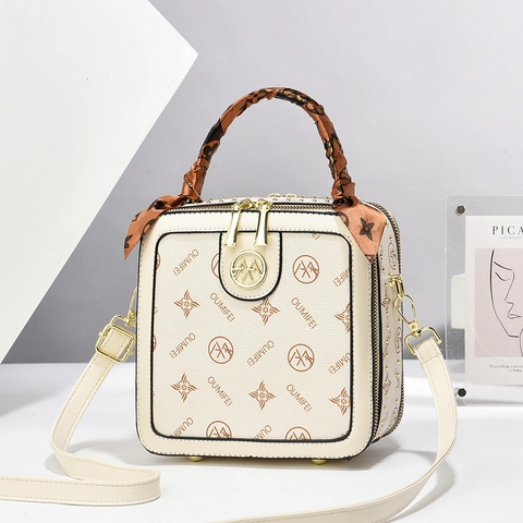 Vintage Monogramm Eimer Tasche Damen PU Leder Umhängetasche Mit Satinnschal Griff Nietendekor