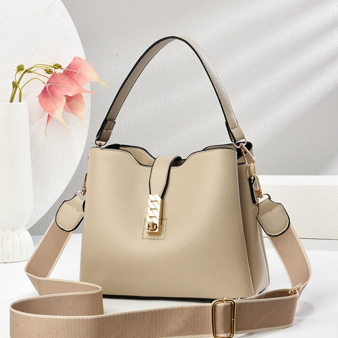 Women Lychee Texture PU Leather Bucket Bag Trendy Crossbody Handbag With Wide Webbing Strap Gold Hardware Elegant Retro