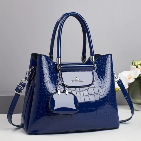 Women Crocodile Pattern Patent Leather Handbag Luxury Glossy Tote Bag With Mini Pouch Shoulder Bag Large Capacity Crossbody Bag