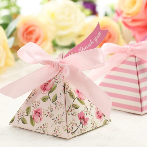 Cajas De Dulces Para Bodas En Pirámide Papel Cartón Con Cinta De Satén Patrón Floral Rayas Romántico Embalaje Regalo Fiesta