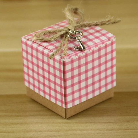 European Style Plaid Candy Box Kraft Paper Gift Case With Jute Rope And Metal Key For Wedding Party Favor Packaging