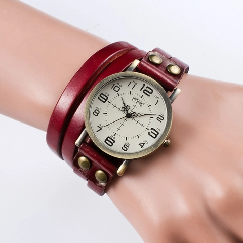 Orologio Al Quarzo Da Donna Vintage Cassa In Lega Di Bronzo Cinturino In Pelle Avvolgente Decorazione Con Borchie