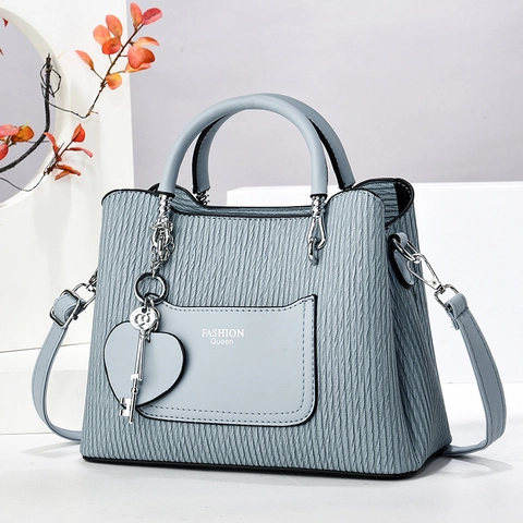 Women Fashion PU Leather Handbag Embossed Wave Pattern Large Capacity Shoulder Bag Elegant Heart Key Charm Daily Tote Purse