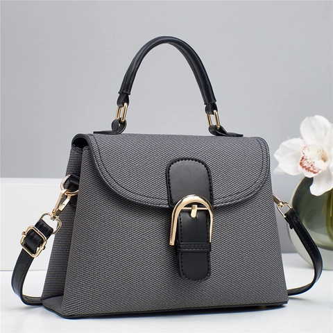 Retro Trapezoid Handbag Canvas Textured Fabric Messenger Bag With PU Leather Trim Gold Horseshoe Buckle Detachable Strap Women