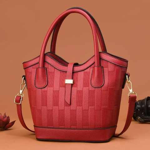 Women PU Leather Shoulder Bag Large Capacity Embossed Weaving Texture Handbag With Adjustable Strap Daily Chic