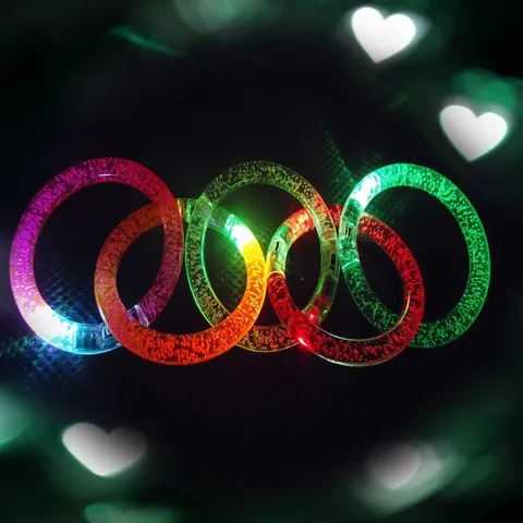LED Light Up Bracelet Glowing Acrylic Wristband Colorful Flashing Bead Bubble Texture Night Party Concert Favor Decor For Kids Adults