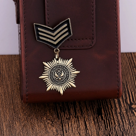 Broche de Insignia de Medalla Militar Retro para Hombre Aleación Oro Negro Forma V Colgante Estrella Joyería de Traje
