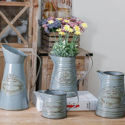 Vintage Metal Flower Pot Distressed Tinplate Vase Decorative Watering Can Home Garden Rustic Farmhouse Style Light Blue Embossed
