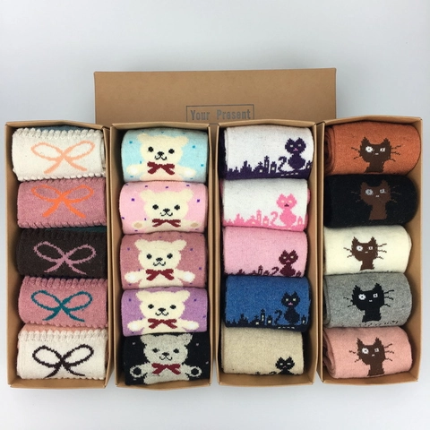 Women Mid-Calf Socks Rabbit Wool Blend Warm Thick Christmas Holiday Cartoon Animal Pattern Gift Box Packaging