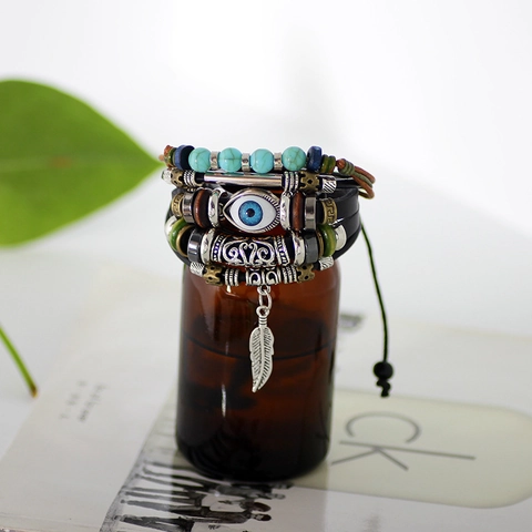 Mehrlagiges Lederarmband Mit Evil Eye Perlen Und Federanhänger Handgewebter Boho Schmuck Für Herren