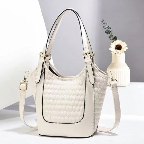 Gesteppte PU Leder Beuteltasche Damen Mode Handtasche Schultertasche Umhängetasche Mit Goldener Hardware