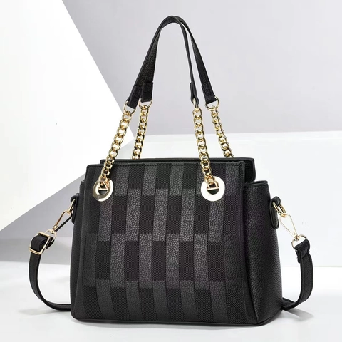 Fashion Vintage Chain PU Leather Handbag For Women Embossed Minimalist Shoulder Crossbody Bag High Quality Daily Tote Bag