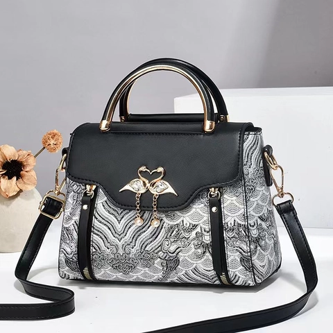 Elegante Borsa A Tracolla Da Donna Pelle PU Cuciture Jacquard Manico In Metallo Fibbia A Cigno Pendente Di Perla Artificial Borsa A Mano