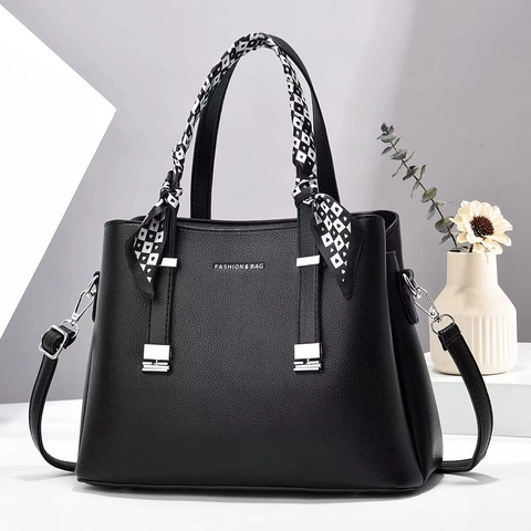 Sac À Main Femme En Cuir PU Grainé Sac À Épaule Avec Décor De Foulard En Satin Sac Bandoulière Élégant Simple