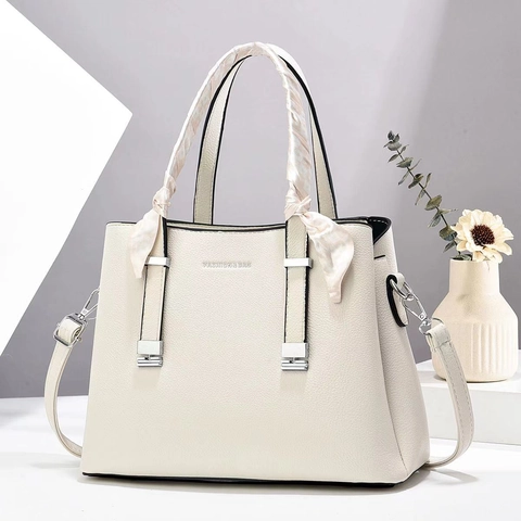 Sac À Main Femme En Cuir PU Grainé Sac À Épaule Avec Décor De Foulard En Satin Sac Bandoulière Élégant Simple