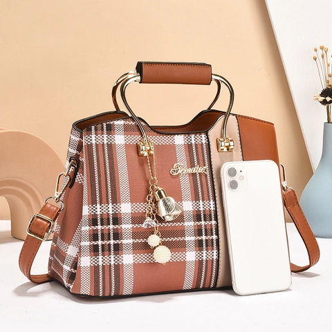 Borsa A Mano In Pelle PU A Quadri Con Manico In Metallo Pendente Perla Artificial Nappa Borsa A Tracolla Da Donna