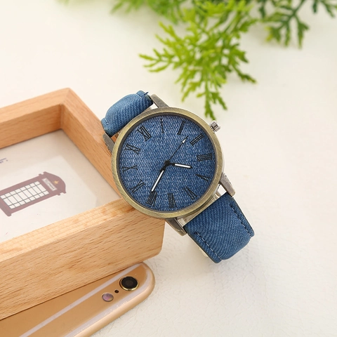 Vintage Bronze Alloy Case Quartz Watch For Women Men Denim Texture PU Strap Roman Numerals Fashion Student Wristwatch