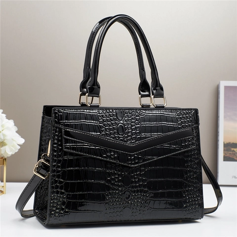 Borsa Da Donna In Pelle PU Con Motivo Coccodrillo Grande Capacità Cuciture A V Borsa A Tracolla Urbana Versatile