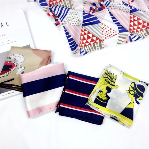 Elegante Foulard Quadrato Stampato Da Donna In Raso Di Raso Artificiale Fazzoletto Da Collo Per Ufficio Professionale Accessorio