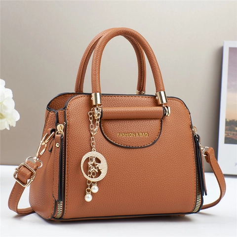 Borsa A Mano Da Donna In Pelle PU Con Motivo Lychee Pendente Stella Luna Perla Artificial Borsa A Tracolla Moda Vintage Versatile
