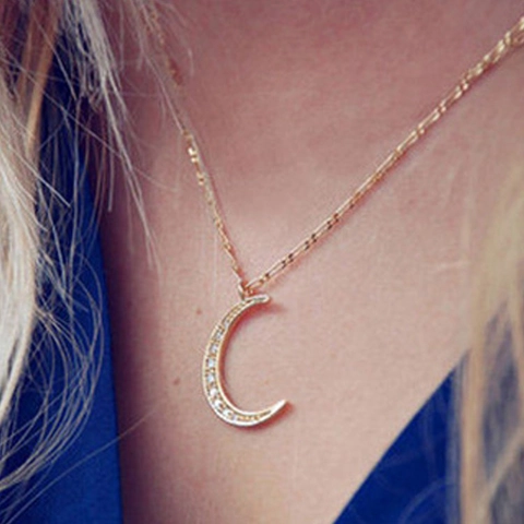 Elegante Collana con Pendente a Luna in Lega per Donna Elegante Catena a Mezzaluna Galvanizzata per Gioielli Quotidiani Festa Regalo