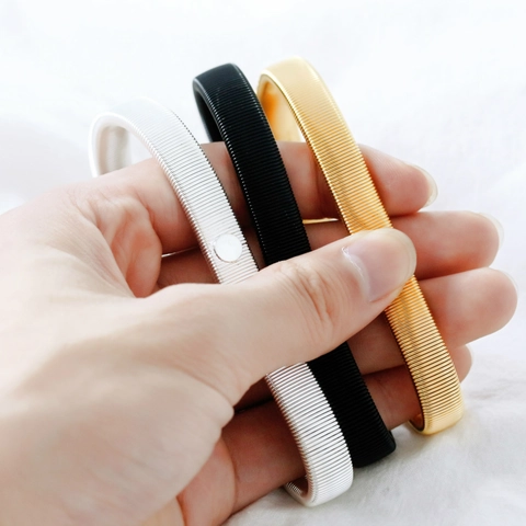 Reggimaniche Elastici In Metallo Per Uomo Bracciali Per Camicia Cerchi A Molla Accessorio Per Ufficio