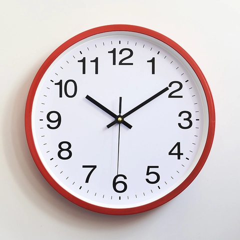Moderne Runde Wanduhr Kunststoffrahmen Leises Quarzwerk Arabische Ziffern Dekor Für Wohnzimmer Schlafzimmer