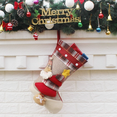 Große Weihnachtsstrümpfe Leinen Karomuster 3D Weihnachtsmann Schneemann Rentier Kamin Hängedekoration Geschenkbeutel