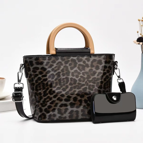 Leopard Print Patent PU Leather Bucket Bag Handbag And Pouch With Wood Style Handle Crossbody Shoulder Bag Women