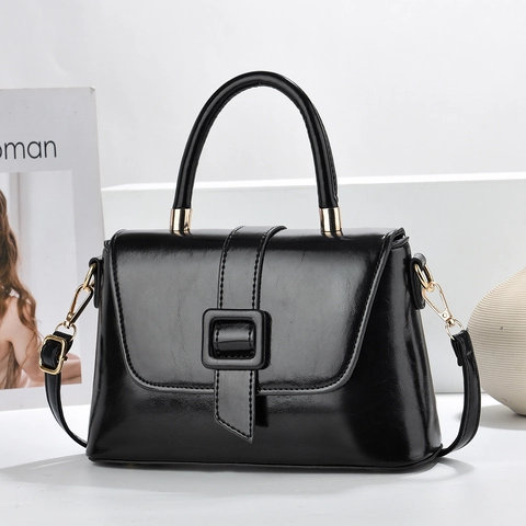 Women PU Leather Handbag Retro Flap Shoulder Bag With Square Buckle Urban Commuter Tote Stylish Crossbody Bag