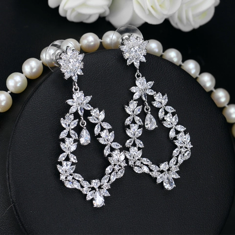 Luxurious Copper AAA Zirconia Flower Dangle Earrings For Women Elegant Silver Tone Water Drop Pendant Earrings Wedding Party Jewelry