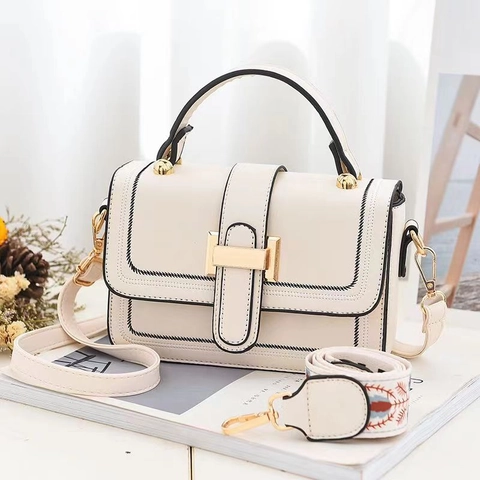 Damen Handtasche PU Leder H-Schnalle Doppelgurte Breit Bestickt Umhängetasche Quadratische Klappe