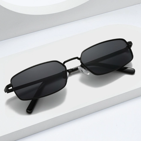 Rectangular Sunglasses Metal Frame UV400 Protection Vintage Trendy Driving Eyewear Fashion Unisex