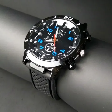 Men Racing Car Inspired Sports Watch Alloy Case Silicone Strap Luminous Quartz Wristwatch Fashion Casual Gift For Male