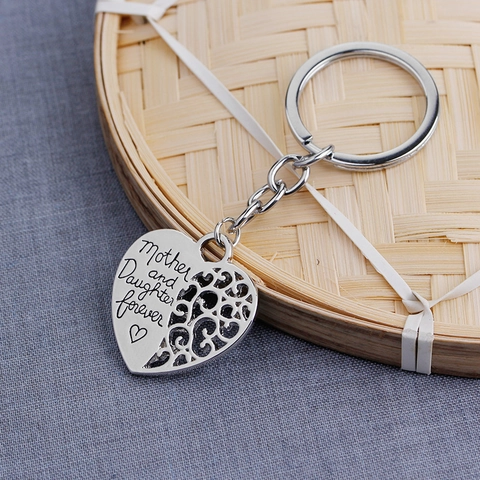 Llavero En Forma De Corazón Con Grabado Mother And Daughter Forever Diseño Árbol Hueco Aleación Color Plata Regalo Para Mamá
