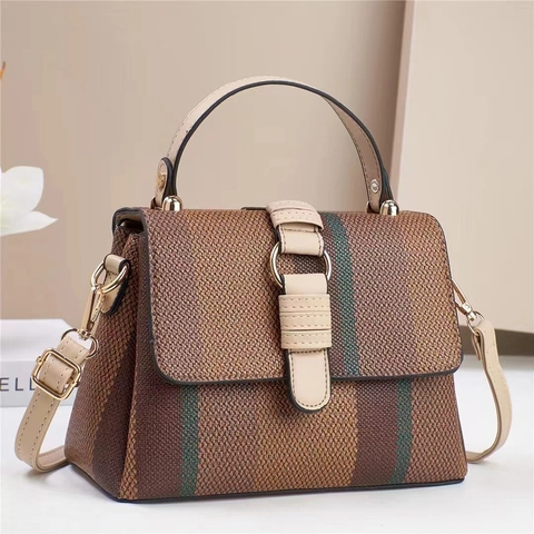 Borsa A Spalla In Tessuto Intrecciato A Righe Finiture In Pelle PU Patta Manico Superiore Borsa A Mano A Tracolla Regolabile