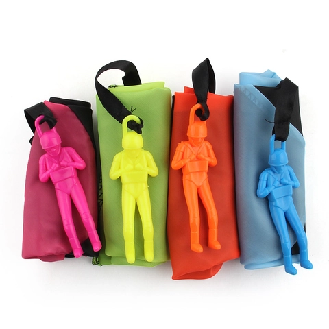 Hand Throw Parachute Toy Tangle Free Nylon Flying Toys With Soldier Figure Outdoor Sports For Kids
