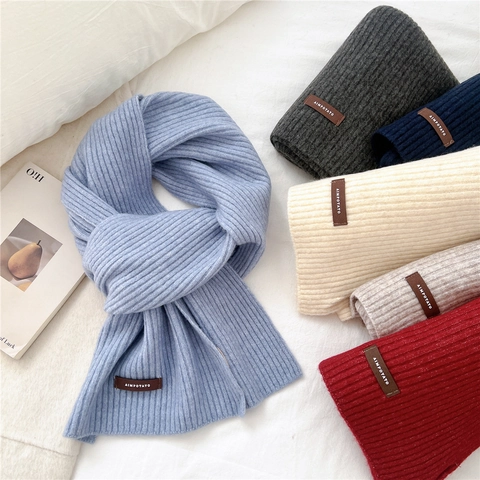 Sciarpa In Maglia Righe Verticali A Costine Ispessite Caldo Colore Solido Inverno Versatile Scaldacollo Con Etichetta In Pelle Per Donna